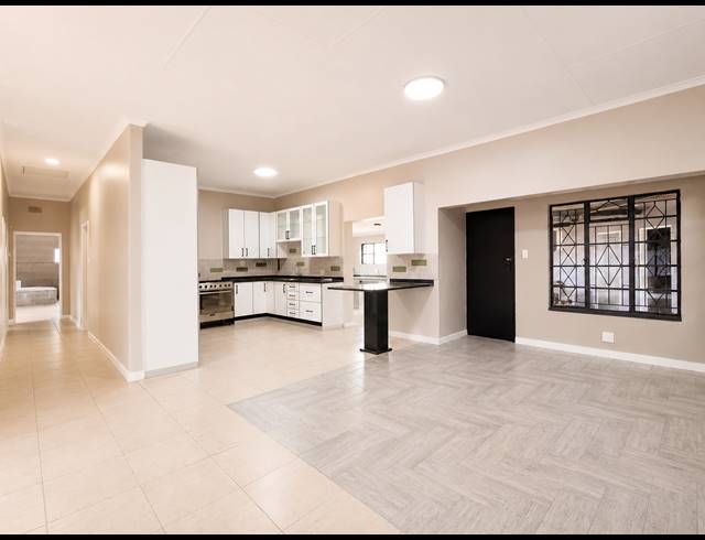 3 BEDROOM HOUSE FOR SALE IN THREE RIVERS